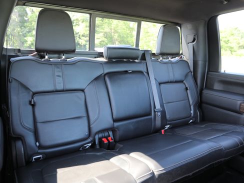 Used 2020 Chevrolet Silverado 2500 High Country image 5