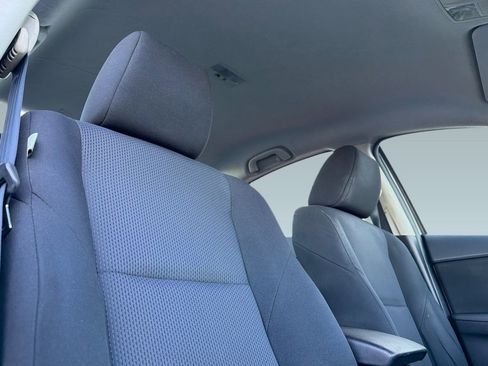 Used 2010 MAZDA MAZDA3 i Touring image 23