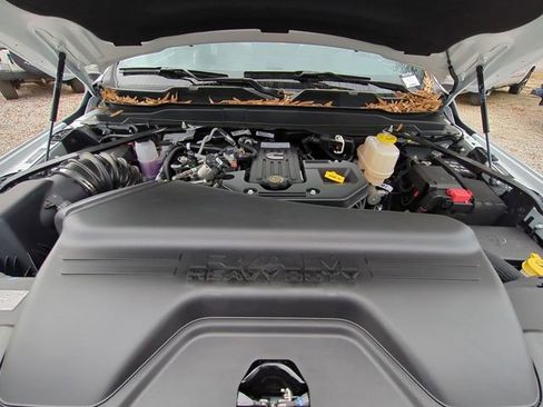 New 2026 RAM 4500 4x4 Regular Cab DRW image 29