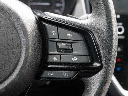 Used 2025 Subaru Crosstrek 2.0i Premium image 30