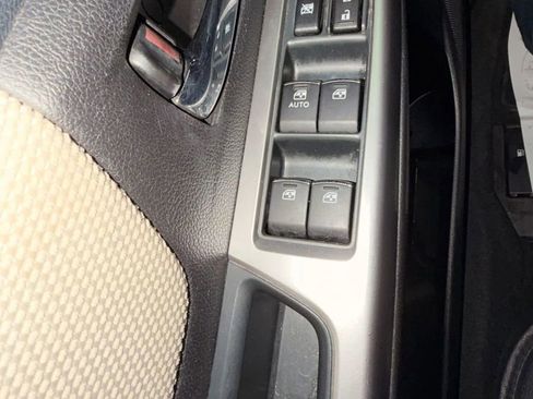 Used 2017 Subaru Crosstrek 2.0i Premium w/ Popular Package #1 image 11