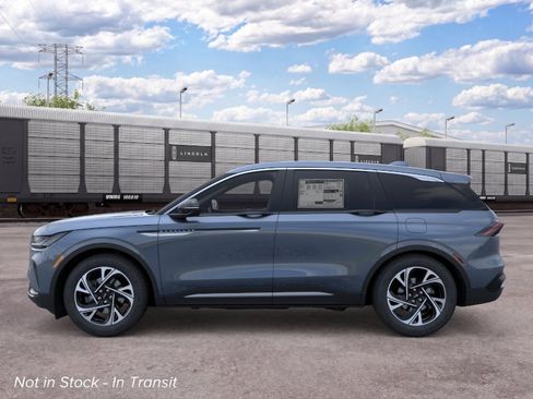 New 2026 Lincoln Nautilus Premier AWD/4WD image 3