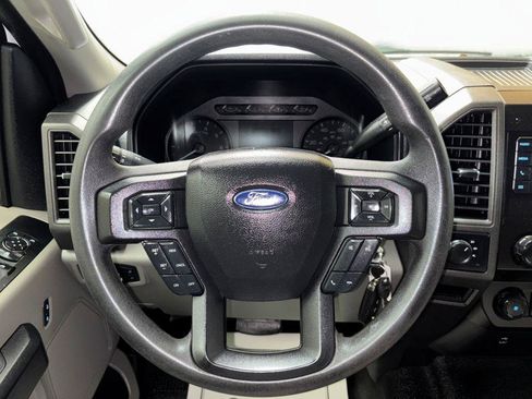 Used 2020 Ford F250 XL w/ Power Equipment Group image 18