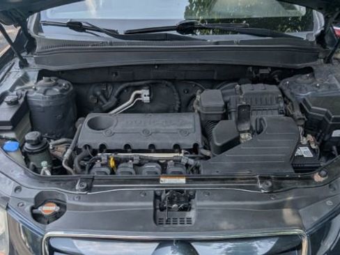 Used 2010 Hyundai Santa Fe GLS image 38