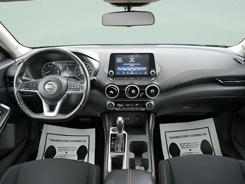 Used 2022 Nissan Sentra SR FWD image 17