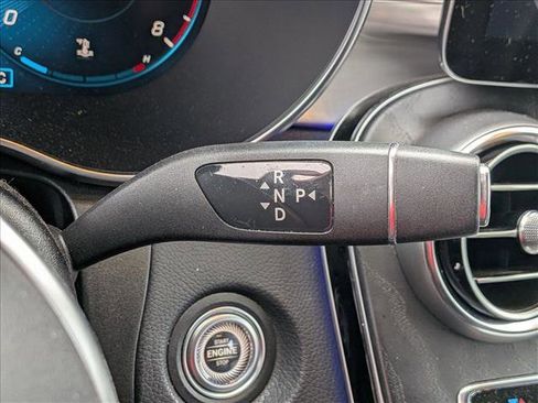 Certified 2022 Mercedes-Benz GLC 300 image 11