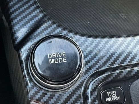 Used 2021 Kia Seltos S AWD/4WD image 21