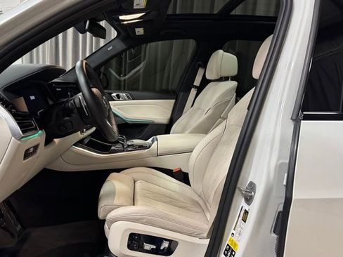 Used 2022 BMW X5 M50i w/ Premium Package image 29