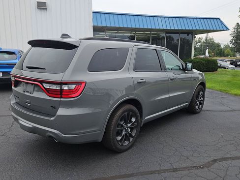 Used 2025 Dodge Durango R/T w/ Blacktop Package AWD/4WD image 8
