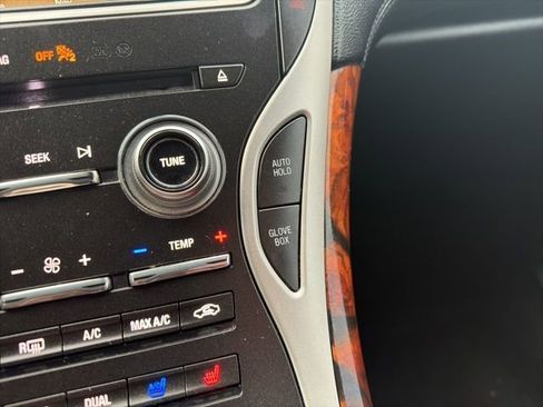 Used 2018 Lincoln MKX Reserve w/ Lincoln MKX Climate Package image 32