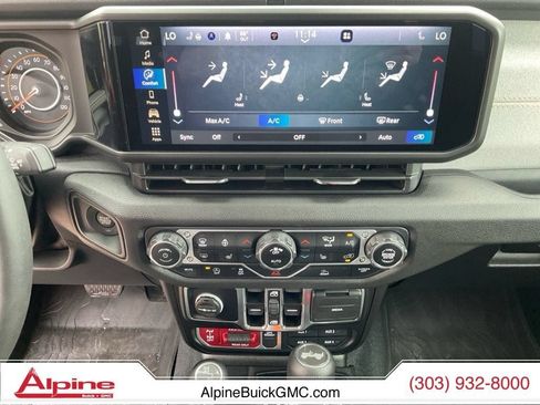 Used 2024 Jeep Wrangler Unlimited Sport AWD/4WD image 11