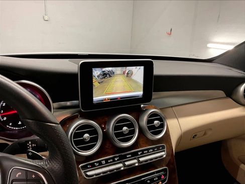 Used 2018 Mercedes-Benz C 300 Sedan image 22