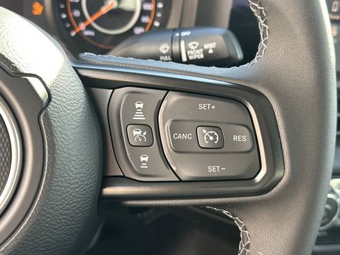 New 2026 Jeep Gladiator Sport image 8