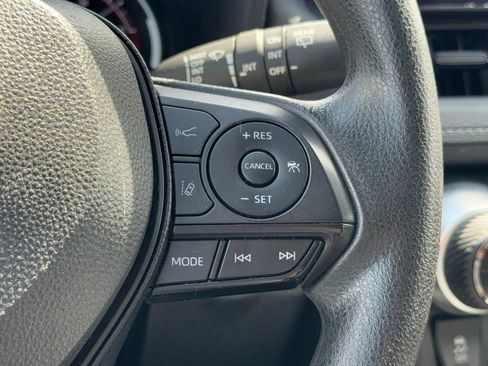 Used 2024 Toyota RAV4 XLE FWD image 19