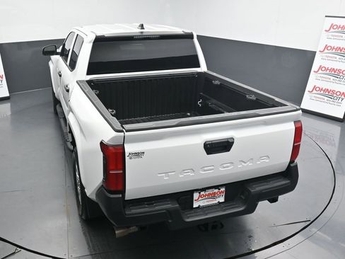 Used 2024 Toyota Tacoma SR image 29