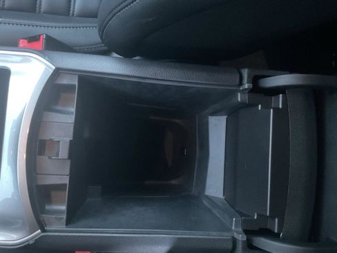 Used 2024 Ford Edge SEL w/ Convenience Package image 20