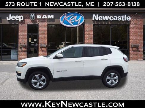 Used 2021 Jeep Compass Latitude image 4