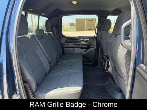 Used 2023 RAM 1500 Big Horn AWD/4WD image 35