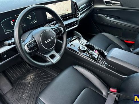 Used 2025 Kia Sportage EX w/ EX Premium Package image 10