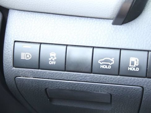Used 2024 Toyota Camry SE FWD image 21