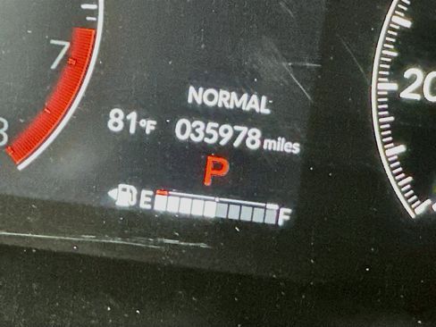 Used 2024 Honda HR-V EX-L image 18