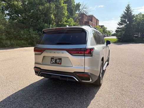 Used 2024 Lexus LX 600 F Sport AWD/4WD image 32
