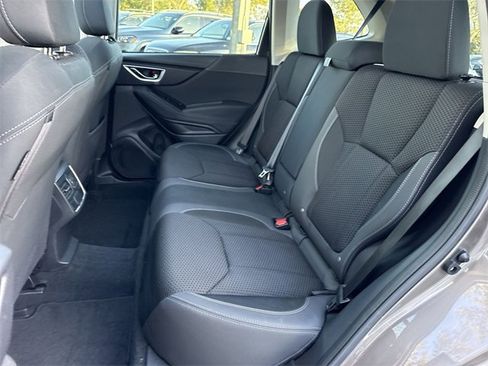 Used 2023 Subaru Forester Premium image 23