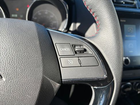 Used 2025 Mitsubishi Outlander Sport LE image 23