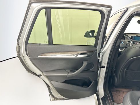 Used 2018 BMW X1 sDrive28i image 25