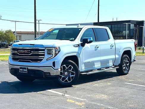 Used 2026 GMC Sierra 1500 SLT AWD/4WD image 2