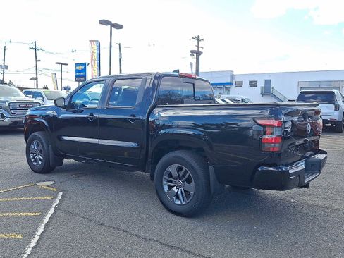 Used 2025 Nissan Frontier SV w/ SV Convenience Package image 5