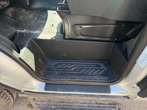 New 2026 Ford Transit 350 148 Medium Roof Wagon AWD image 19