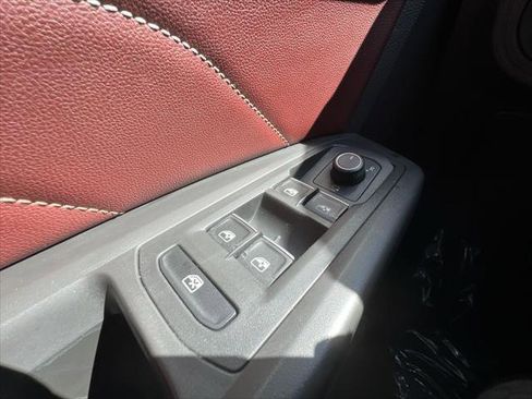 Used 2022 Volkswagen Atlas Cross Sport SEL Premium R-Line image 13