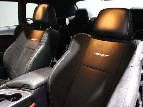 Used 2016 Dodge Challenger SRT Hellcat image 7