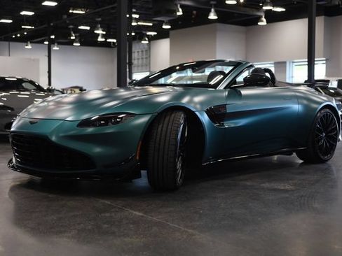 Used 2023 Aston Martin V8 Vantage Roadster RWD image 4