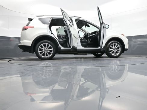 Certified 2018 Toyota RAV4 Limited image 48