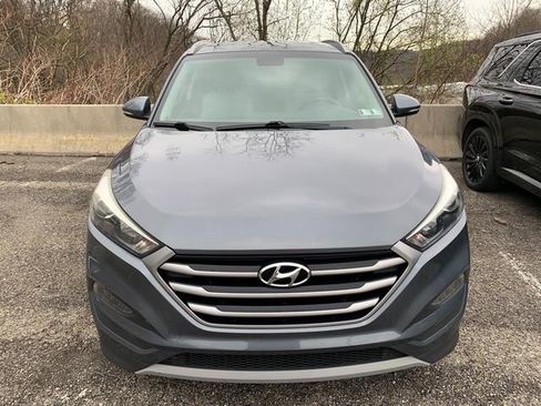 Used 2018 Hyundai Tucson Sport image 3