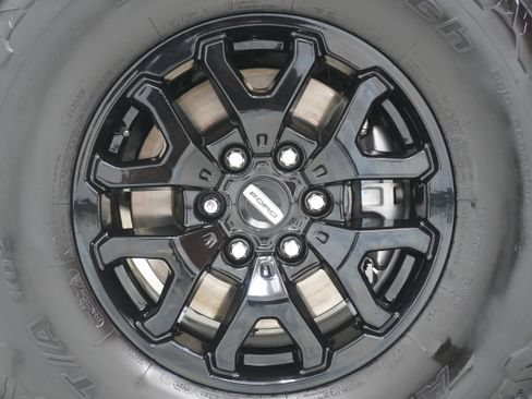 Used 2022 Ford F150 Raptor image 25