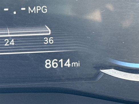 Used 2025 Genesis G70 2.5T w/ Sport Prestige Package image 27