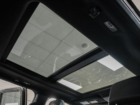 Certified 2023 Ford F150 Lariat w/ Equipment Group 502A High image 44