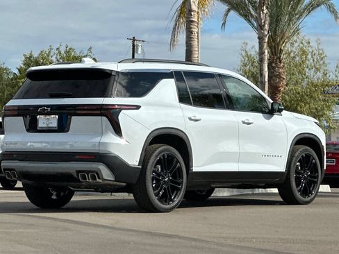 New 2026 Chevrolet Traverse LT w/ Enhanced Driving Package FWD image 4