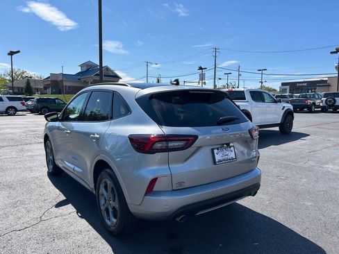 Used 2023 Ford Escape ST-Line w/ Tech Pack #1 image 11