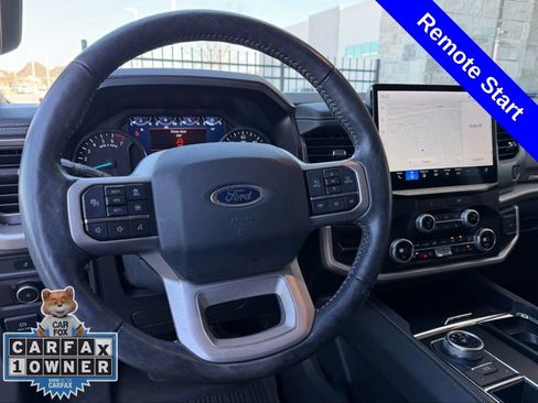 Used 2023 Ford Expedition XLT image 13