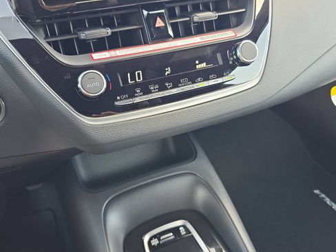 New 2026 Toyota Corolla SE FWD image 20