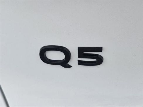 Used 2025 Audi Q5 Prestige image 27