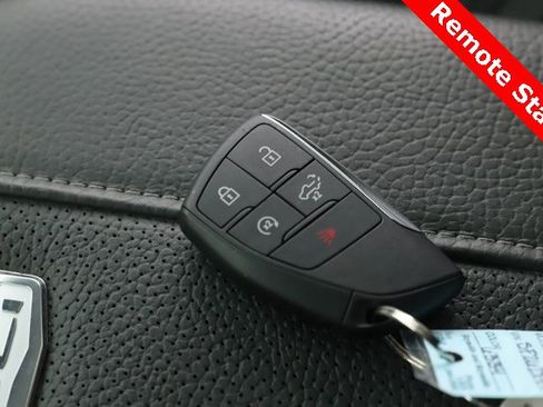 Used 2025 GMC Sierra 2500 Denali w/ Denali Reserve Package image 3