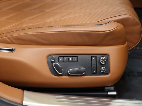 Used 2014 Bentley Flying Spur W12 image 82