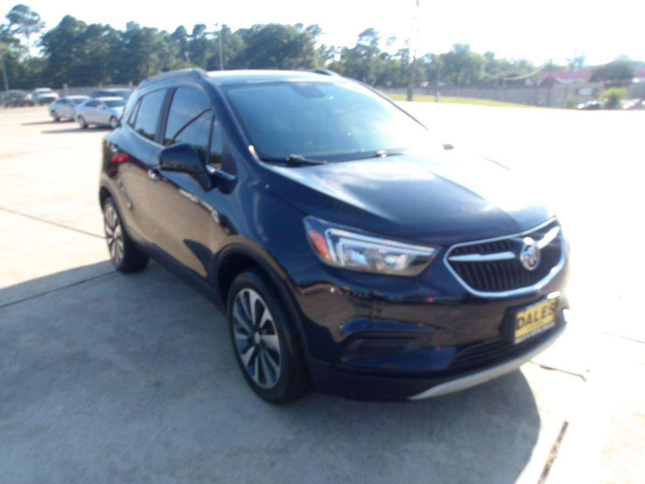 Used 2021 Buick Encore Preferred AWD/4WD image 4