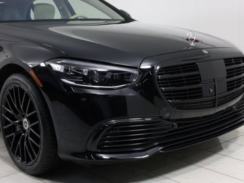 Used 2021 Mercedes-Benz S 580 4MATIC Sedan image 37