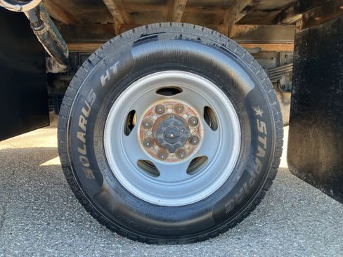 Used 2011 Chevrolet Silverado 3500 W/T image 10